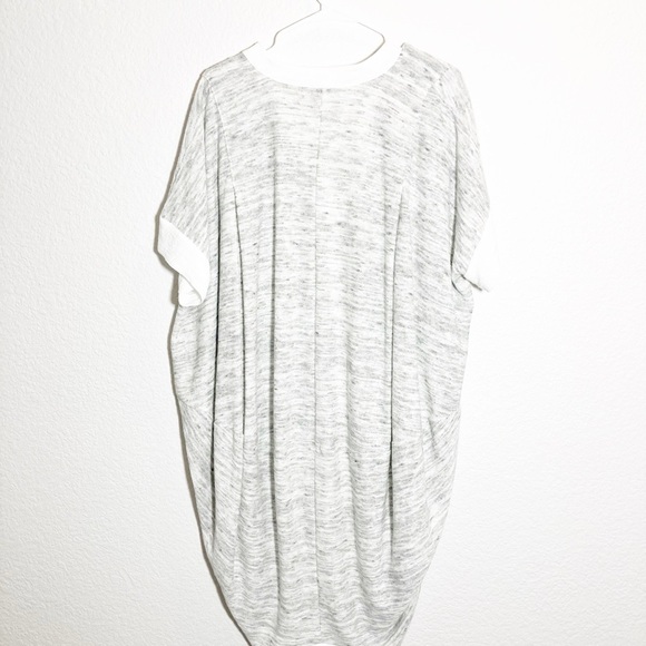 🔥SALE🔥 Anthro Postmark Bay Harbor heather gray short sleeve cardigan Med - Picture 5 of 7